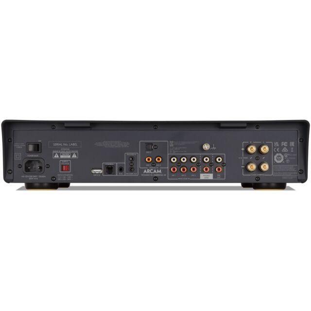 Arcam A15 Radia Series Integrated Amplifier in Black 