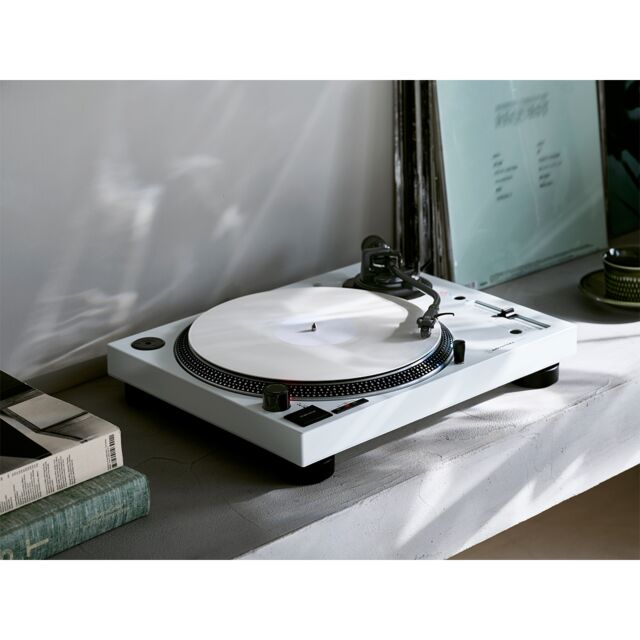 Audio Technica ATLP120XBTUSBWH Direct Driver Turntable With Bluetooth - White