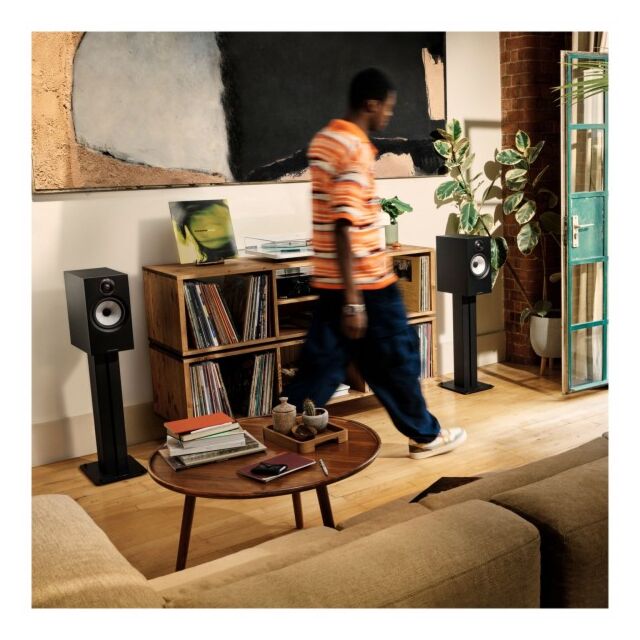 Bowers + Wilkins 606 S3 Stand-mount Speakers Pair Black