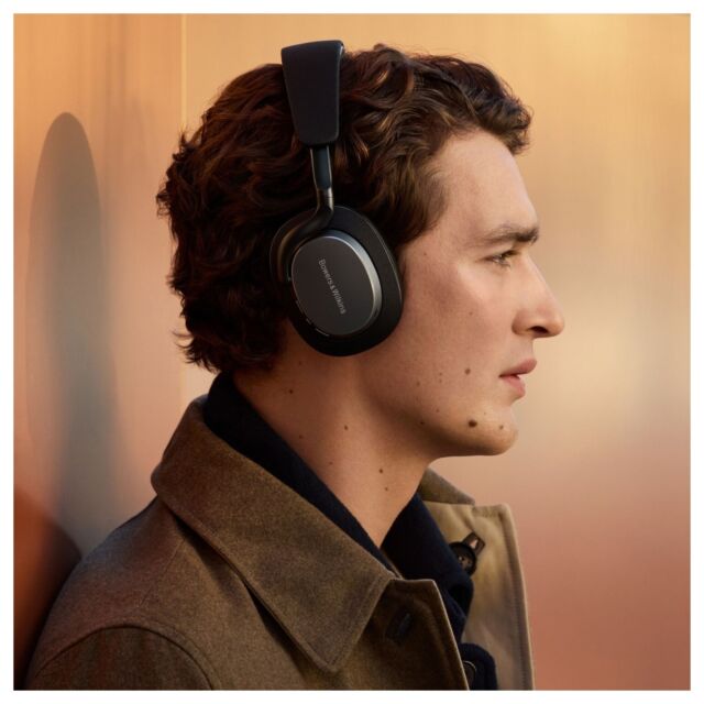 Bowers + Wilkins PX7 S3 Over-Ear Noise Cancelling Wireless Bluetooth Headphones Anthracite Black