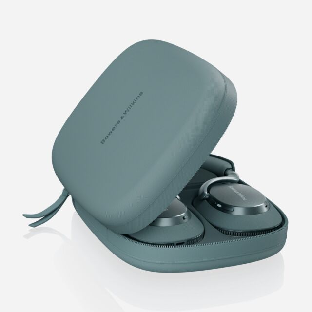 Bowers and Wilkins PX7 S3 Over-Ear Noise Cancelling Headphones Frost Blue