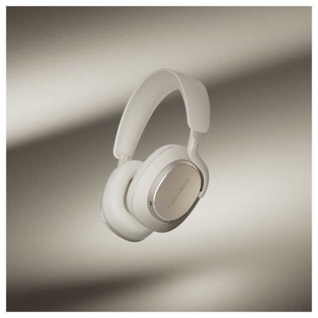 Bowers + Wilkins PX7 S3 Over-Ear Noise Cancelling Wireless Bluetooth Headphones Canvas white
