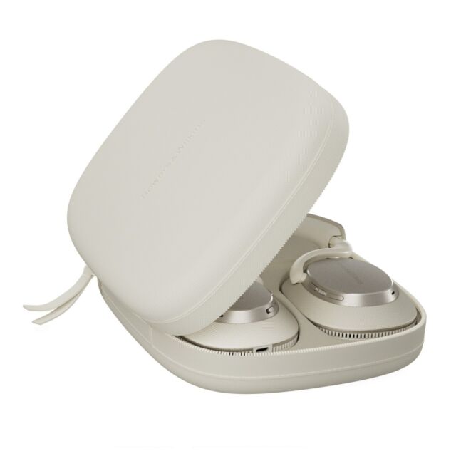 Bowers + Wilkins PX7 S3 Over-Ear Noise Cancelling Wireless Bluetooth Headphones Canvas white