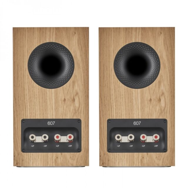 Harman/Kardon CITATIONAMPBK-607S3OK Amp With Bookshelf Speakers (Pair) Oak