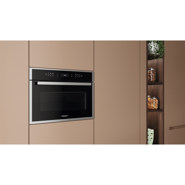 Hotpoint HCW6O7HTSXUK 53L Microwave Oven Black