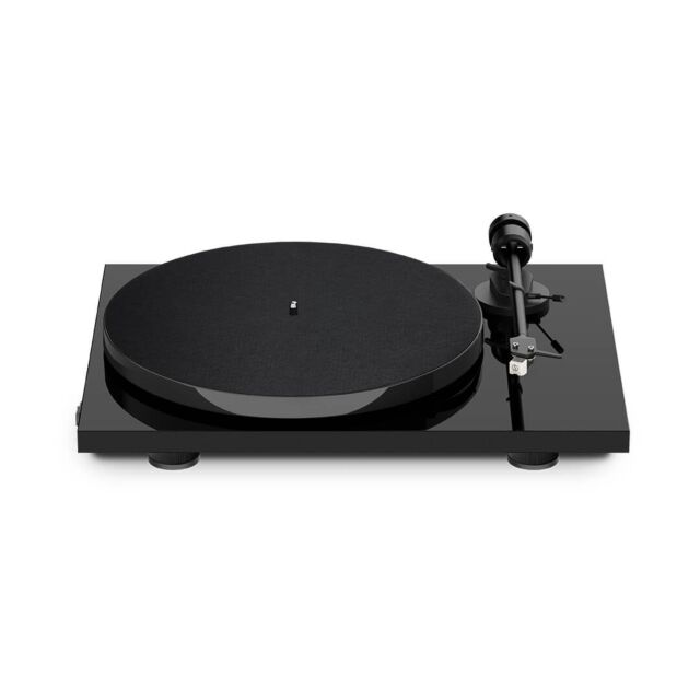 Pro-Ject Audio Systems E1 Plug and Play Turntable with Built-in Phono Preamp and Bluetooth 5.0 Transmitter in Black