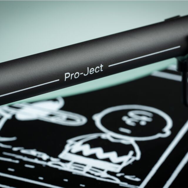Pro-Ject PEANUTS Limited Edition Turntable
