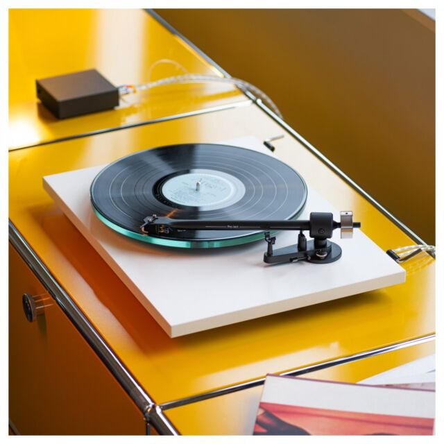 Pro-Ject T2 Super Phono Belt Driven Turntable in White