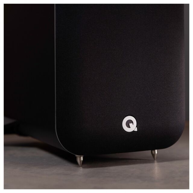 Q Acoustics M40 Bluetooth Powered Floor standing Speakers in Black