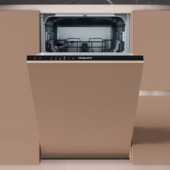 Hotpoint HP2IE10CS80UK integrated dishwasher: slim
